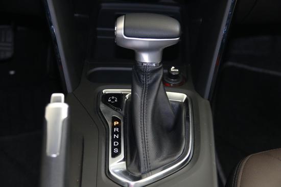 广汽传祺GS4展车到店 60秒快速解读新车_哈尔