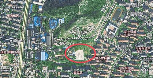 拍出2.4億元的27畝地位于紅圈內。