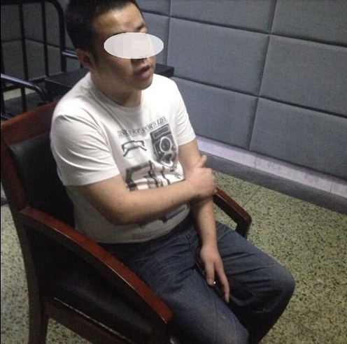 宝马司机酒驾被挡 一查竟使用的假驾照