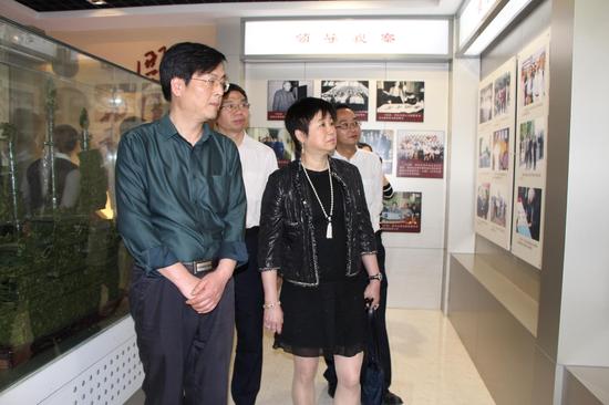 黄冈教育谷与荣氏教育集团达成战略合作