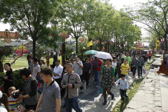 清明上河園火爆現場