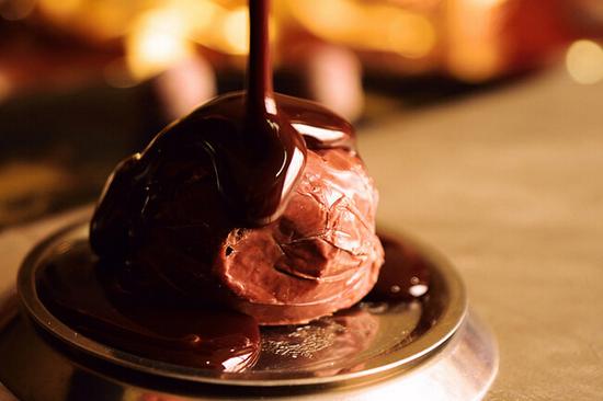 尝一口培根味巧克力 如何?