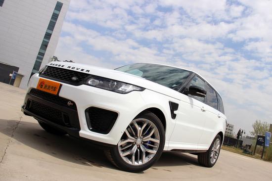 4.5秒速度冲击 实拍路虎揽胜运动版SVR_沈阳