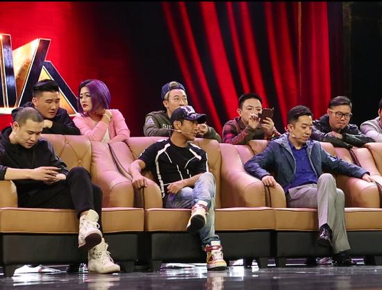 小沈阳宋小宝互不理睬