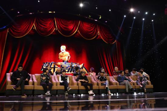 小沈阳、宋小宝台下不说话