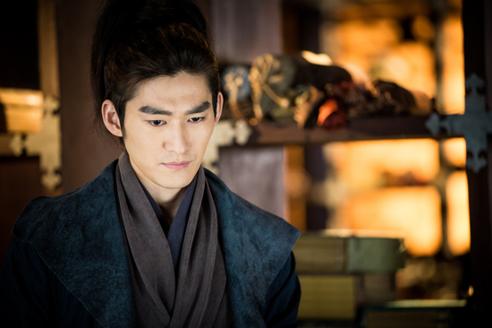 张翰剧中陷两难