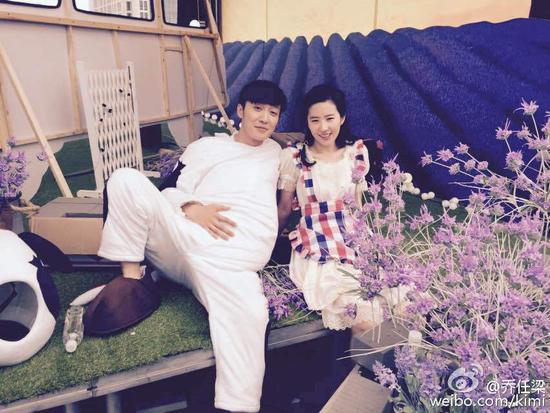 乔任梁变身奶牛合影刘亦菲