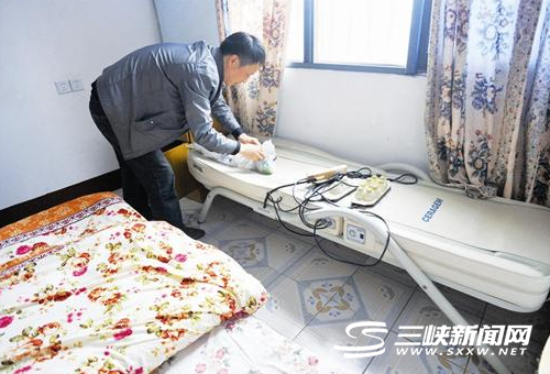 湖北一七旬老人痴迷保健品 17年花费近30万元