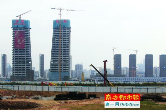 深圳前海蛇口自贸区(前海片区)建设工地如火如荼一派繁忙。 南方日报供图