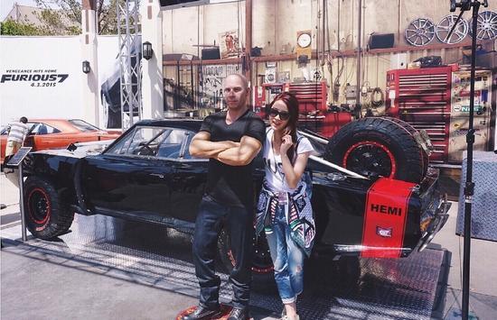 陈赫前妻和范迪塞尔合影开玩笑称其是自己的男朋友