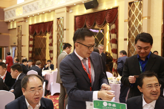 金融邦董事长秦仁杰与风投教父汪潮涌信中利