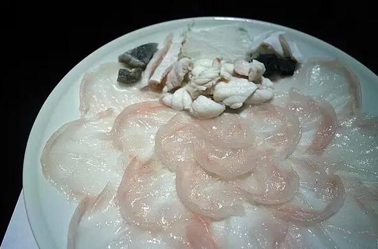 日本人爱吃河豚各种料理 担心这致命美味吗_新