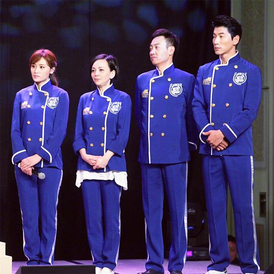 张亮与同组队员