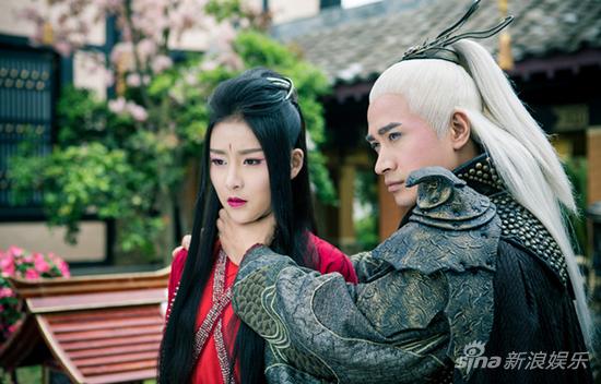 姬瑶花被安世耿利用