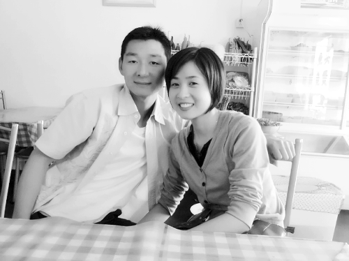 出事前的陆磊和小侠。如今,他们仍然这样依偎