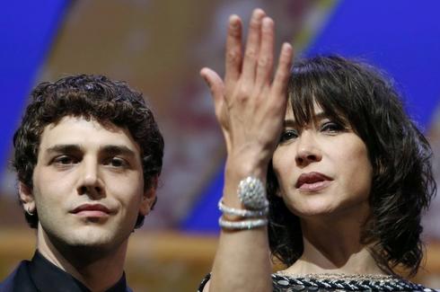 戛纳开幕评委狂刷颜值