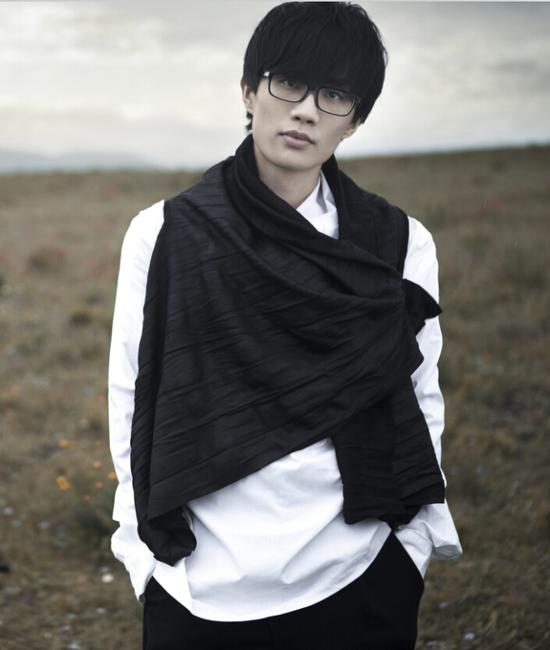 许嵩生日感慨十年音乐路 新专辑制作中|许嵩|生