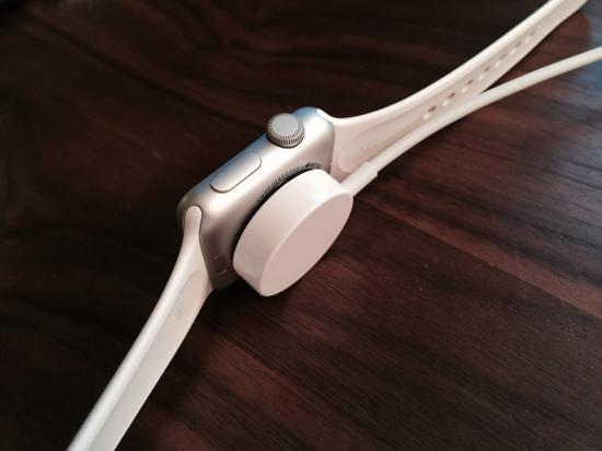 国外网友全方位评测苹果手表