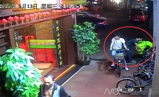 小伙从南京出发欲骑行全国 到广州自行车及行