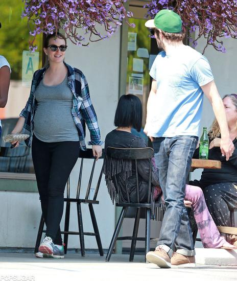 Pregnant-Leighton-Meester-Pictures2