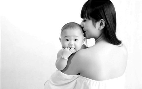 兩岸早教 “母乳愛 因愛而美”公益宣傳圖片