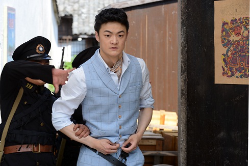 《暗战》向沛林于震成兄弟