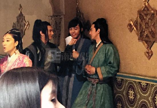 吴奇隆现场搞笑。