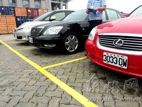 7部台湾小轿车从平潭顺利入境 可在福建自由行