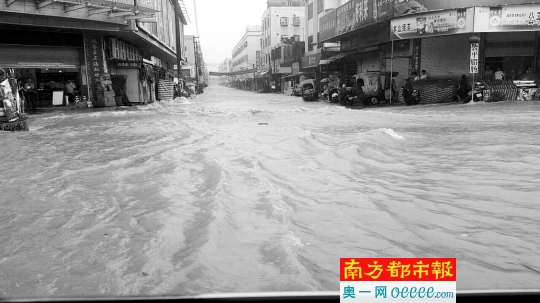 广东迎今年最强暴雨12县市停课 河源书记上街
