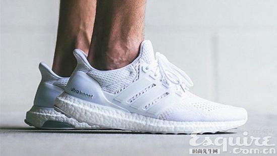 adidas Ultra Boost Triple White