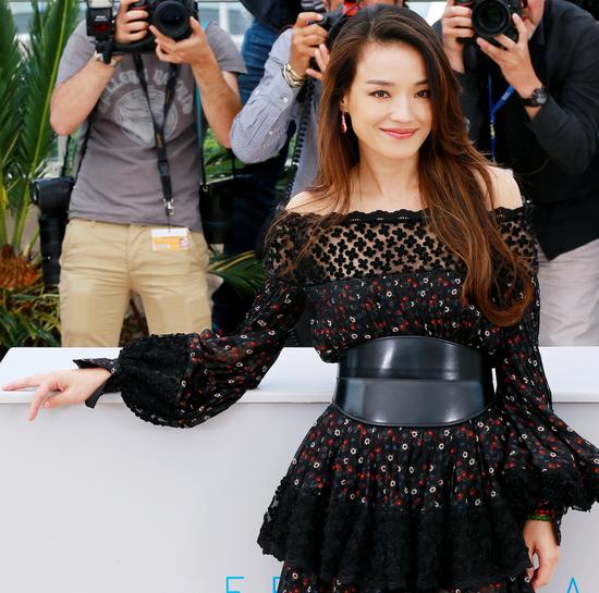 舒淇改国籍事件真相 戛纳首映式全程视频曝光