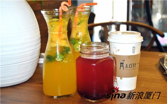 厦门再添高颜值咖啡馆 绿植爬满整个空间