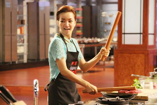 阿雅踢馆《星厨》将张亮视为最大假想敌|阿雅