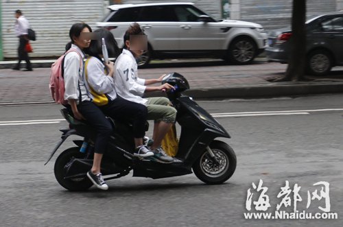 多少岁才可以骑电摩上路 LiM8-awzuney6247888.jpg