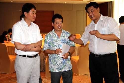 三亚市委常委、常务副市长岳进、市旅游委领导,和TPO总部人员交换现场检查意见