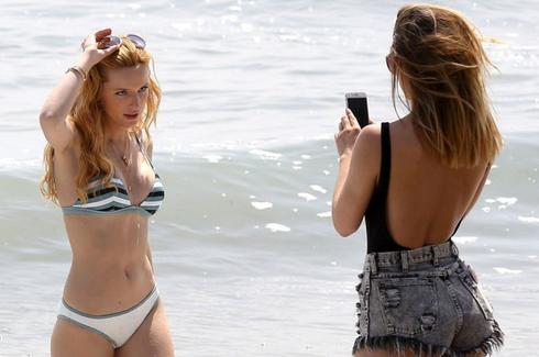 迪士尼美妞姐妹泳装秀