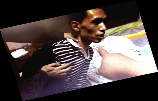 被當場捕獲的販毒案主犯李勇