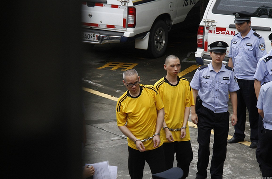 女按摩师哭诉 下海 经历:曾被 太子辉 试钟