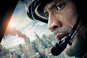 《末日崩塌》硬汉强森：我也会为女儿拼命