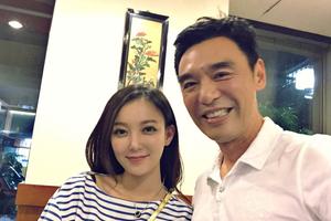 汪小敏巧遇钟镇涛 约定日后合作拍电影