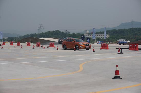 动力智能双重升级 海马双T力作重庆上市_重庆