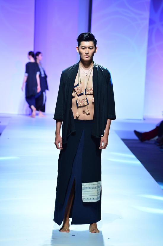 2015中国(广东)大学生时装周圆梦第十年