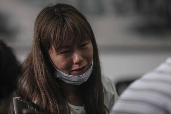 最年轻乘客母亲：爸妈没了孩子也没了