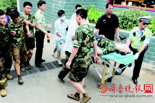 出事的防空洞位于济南黑虎泉泉水浴场附近。本报记者 周青先 实习生 刘海天 摄