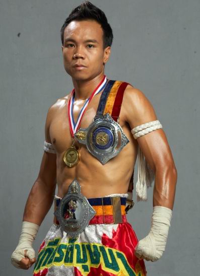 英雄传说泰拳王欲一雪前耻_手机新浪网