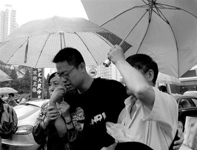 专家释疑沉船事件 没有应急示位标难以及时发现