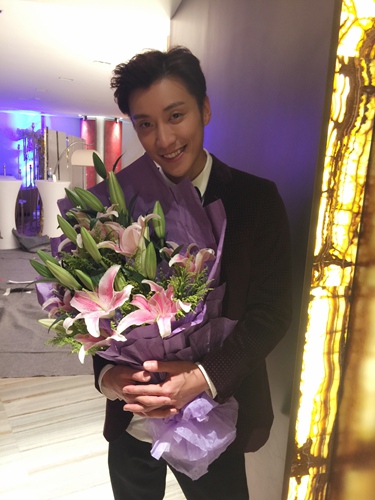 乔任梁致青春2杀青与吴亦凡组合耍宝