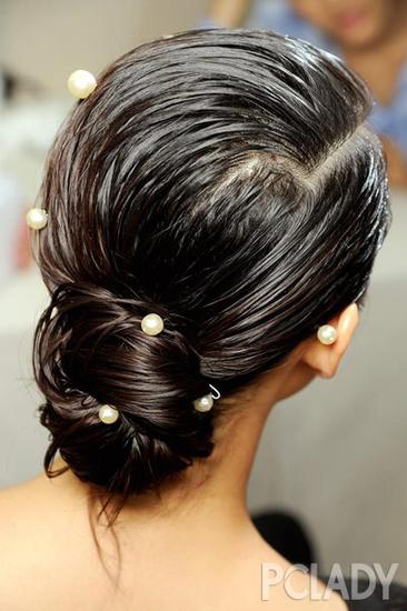 1252009_Chanel-Spring-2012-hair