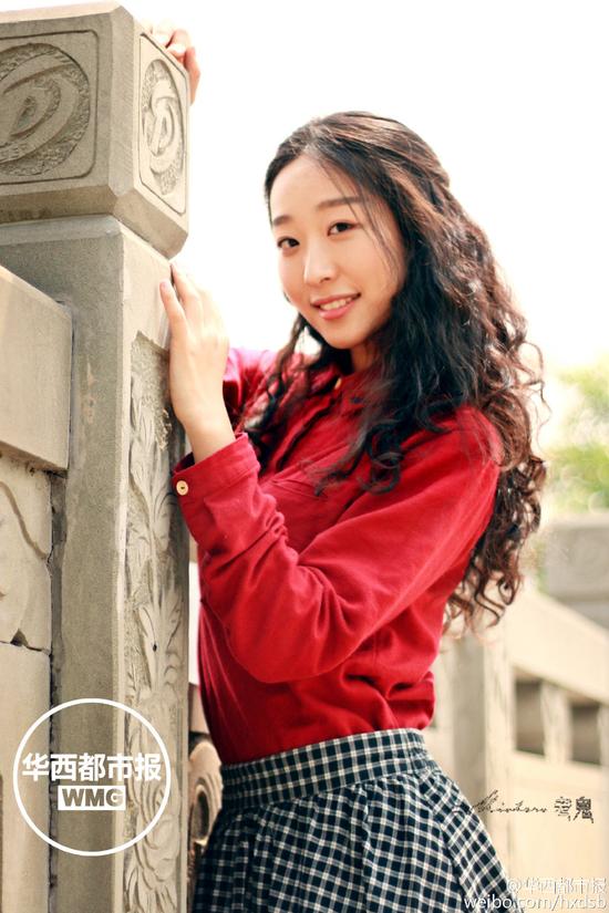 西南石油大学双胞胎姐妹花撞脸郭碧婷