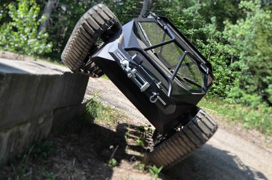 开上这辆RipsawEV2坦克那就是各种平趟啊 Ripsaw EV2坦克